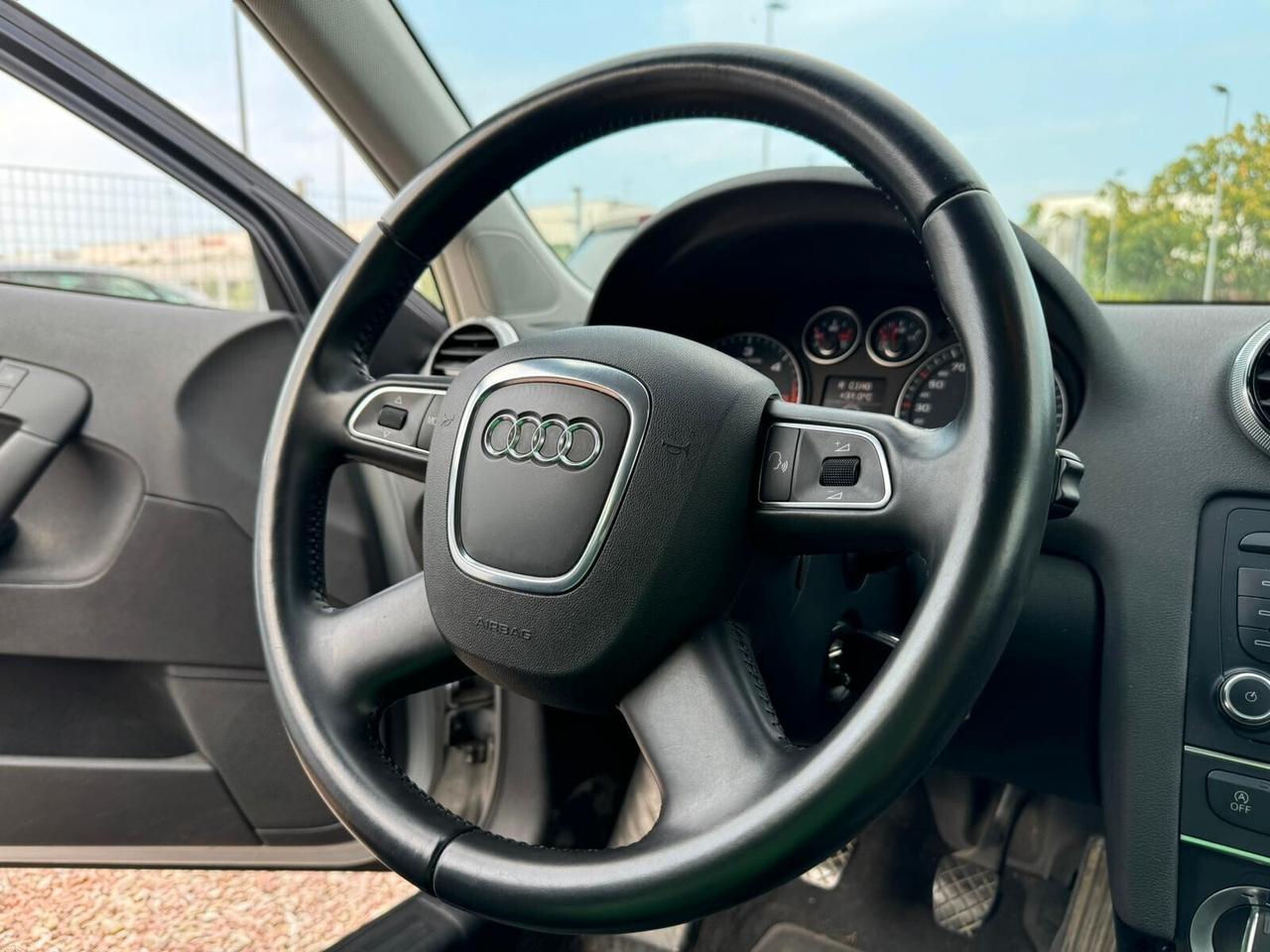 Audi A3 1.6 TDI 105 CV 2012 GARANZIA OK NEOPATENTATI