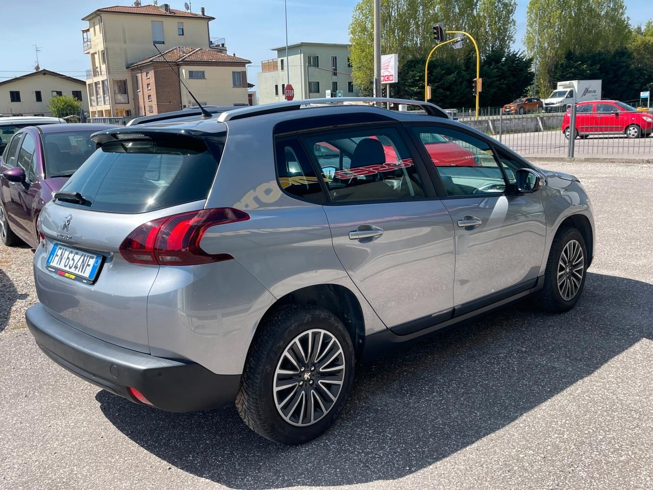 Peugeot 2008 PureTech 82 Active ANCHE X NEOPATENTATI