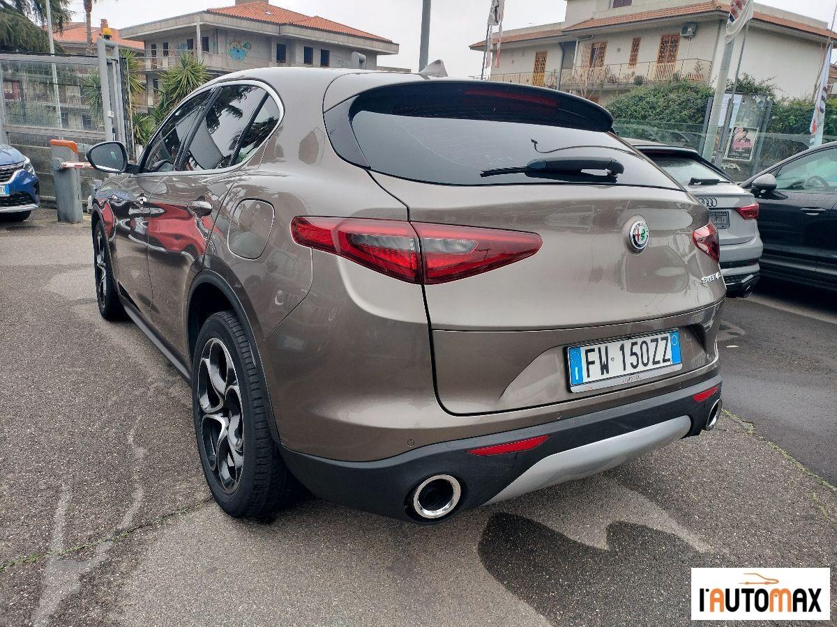 ALFA ROMEO - Stelvio - 2.2 T.diesel 180CV AT8 RWD Bus.
