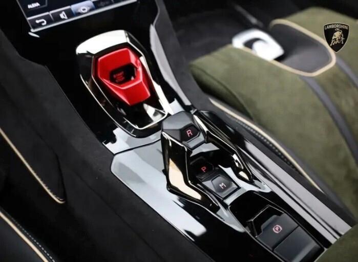 Lamborghini Huracan SPETTACOLARE Sterrato my 24 verde gea garanzia ufficiale