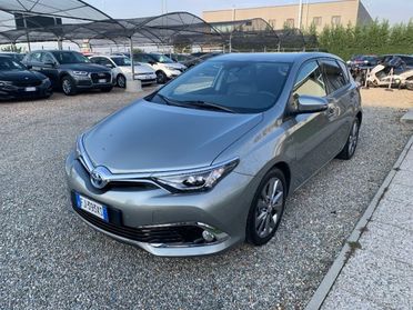TOYOTA Auris 1.8 Hybrid Lounge