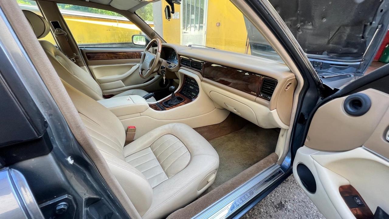 Jaguar XJ XJ6 3.2 cat manuale