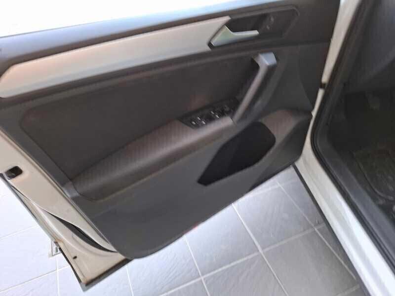 Volkswagen Tiguan 1.6 TDI SCR Business BlueMotion Technology 2019