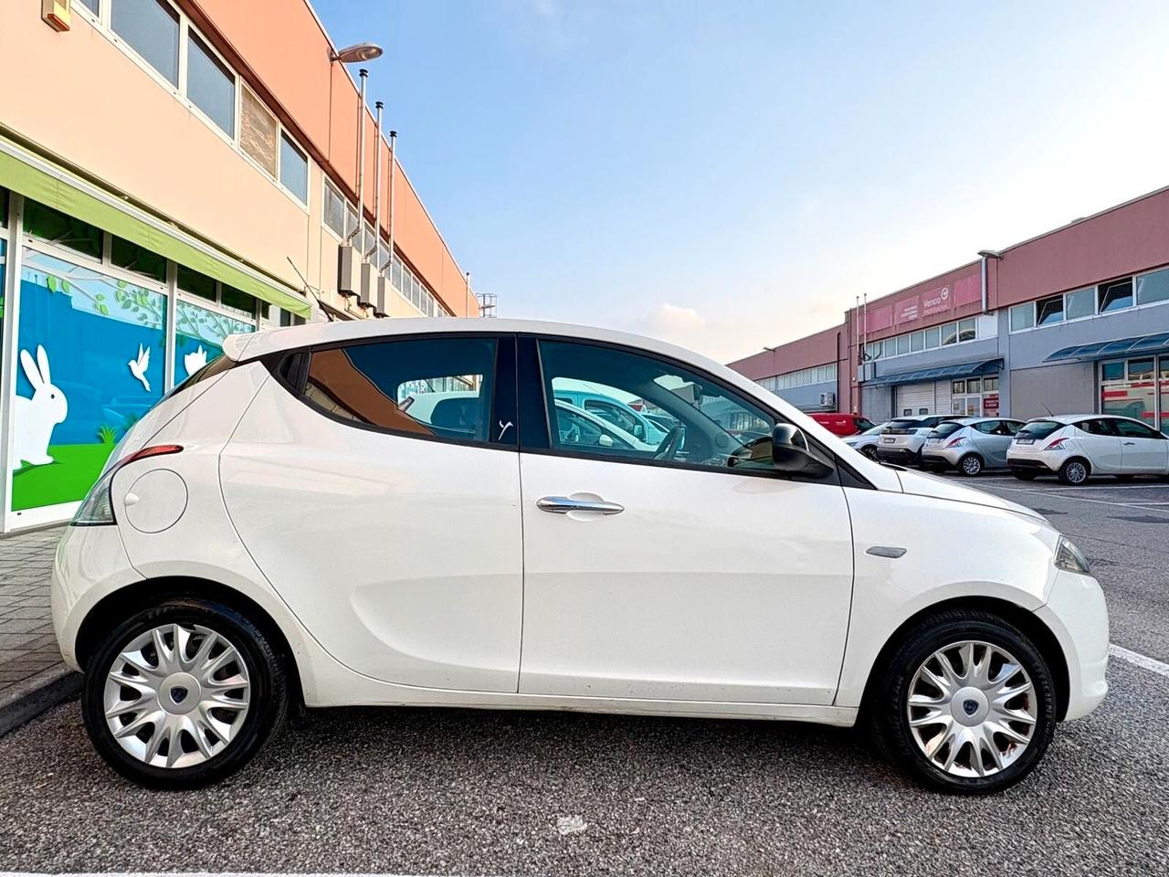 Lancia Ypsilon 1.3 MJT 16V 95 CV 5 porte S&S Silver