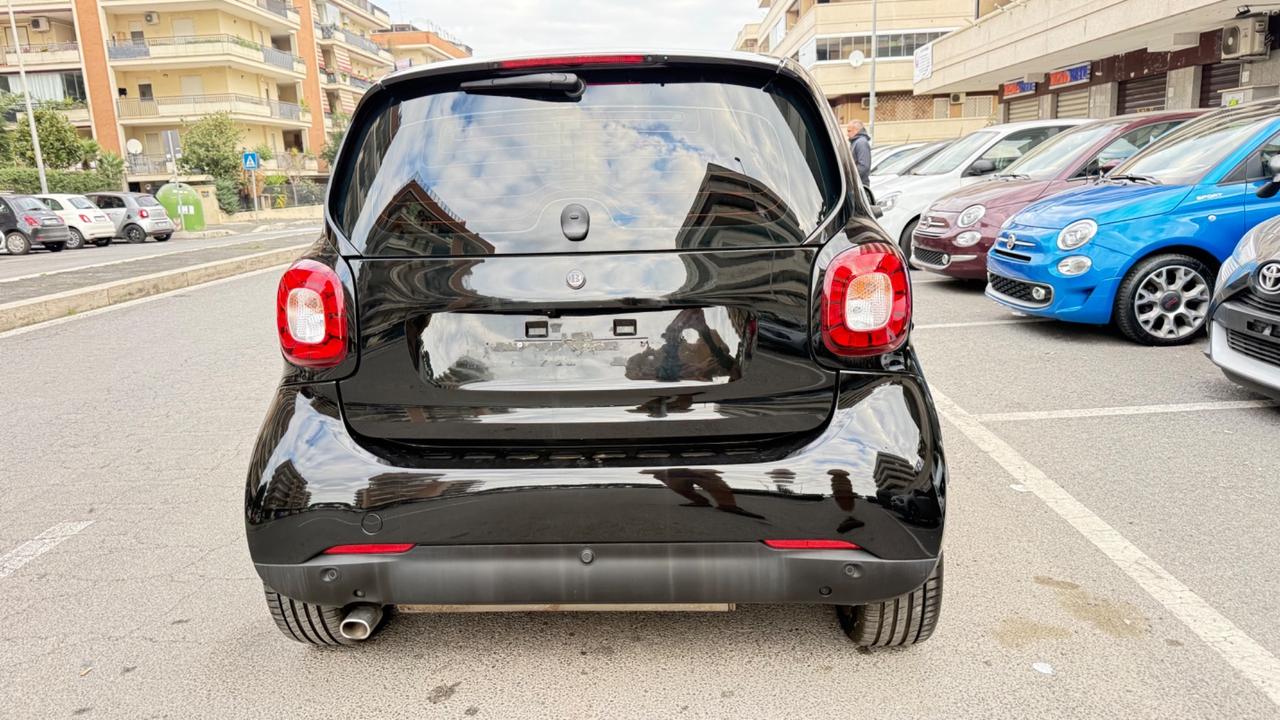 Smart ForTwo 90 0.9 Turbo twinamic Prime LED NAVI JBL KAMERA RADAR PACK BRABUS PANORAMA PDC