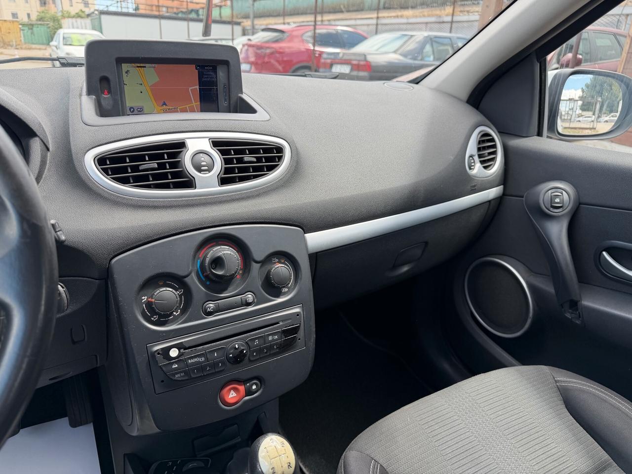 RENAULT Clio 1.2 Benzina 5 porte NEOPATENTATI