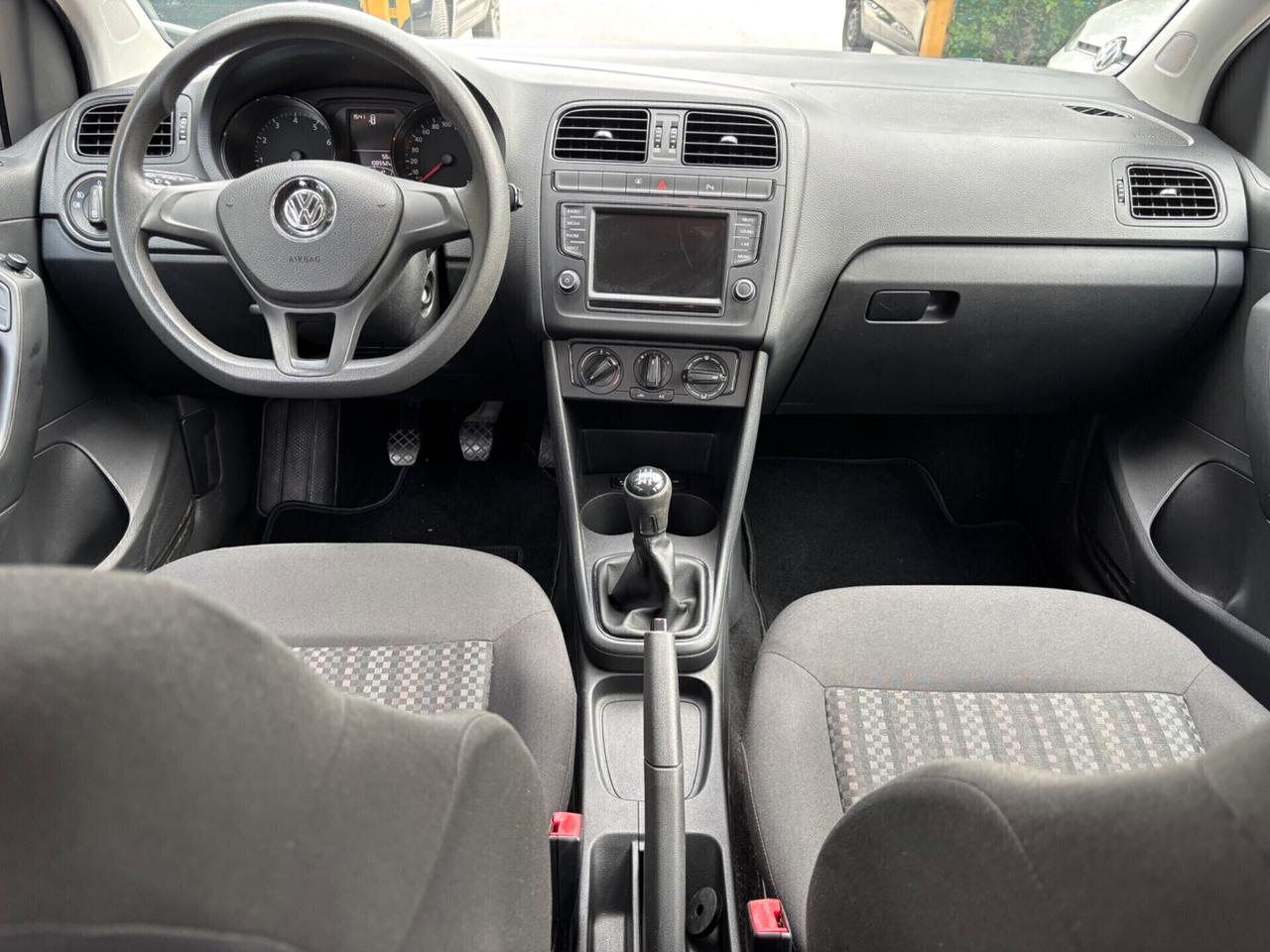 Volkswagen Polo 1.0 5 porte ok neopatentati