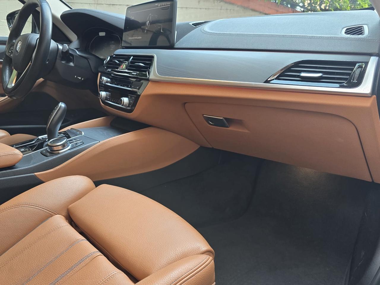 Bmw 520 520d 48V xDrive Touring Luxury - Automatica - Unico proprietario