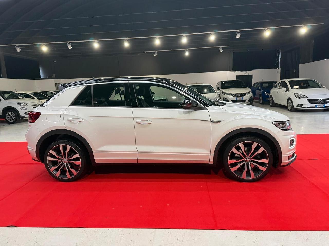 VOLKSWAGEN T-ROC RLINE