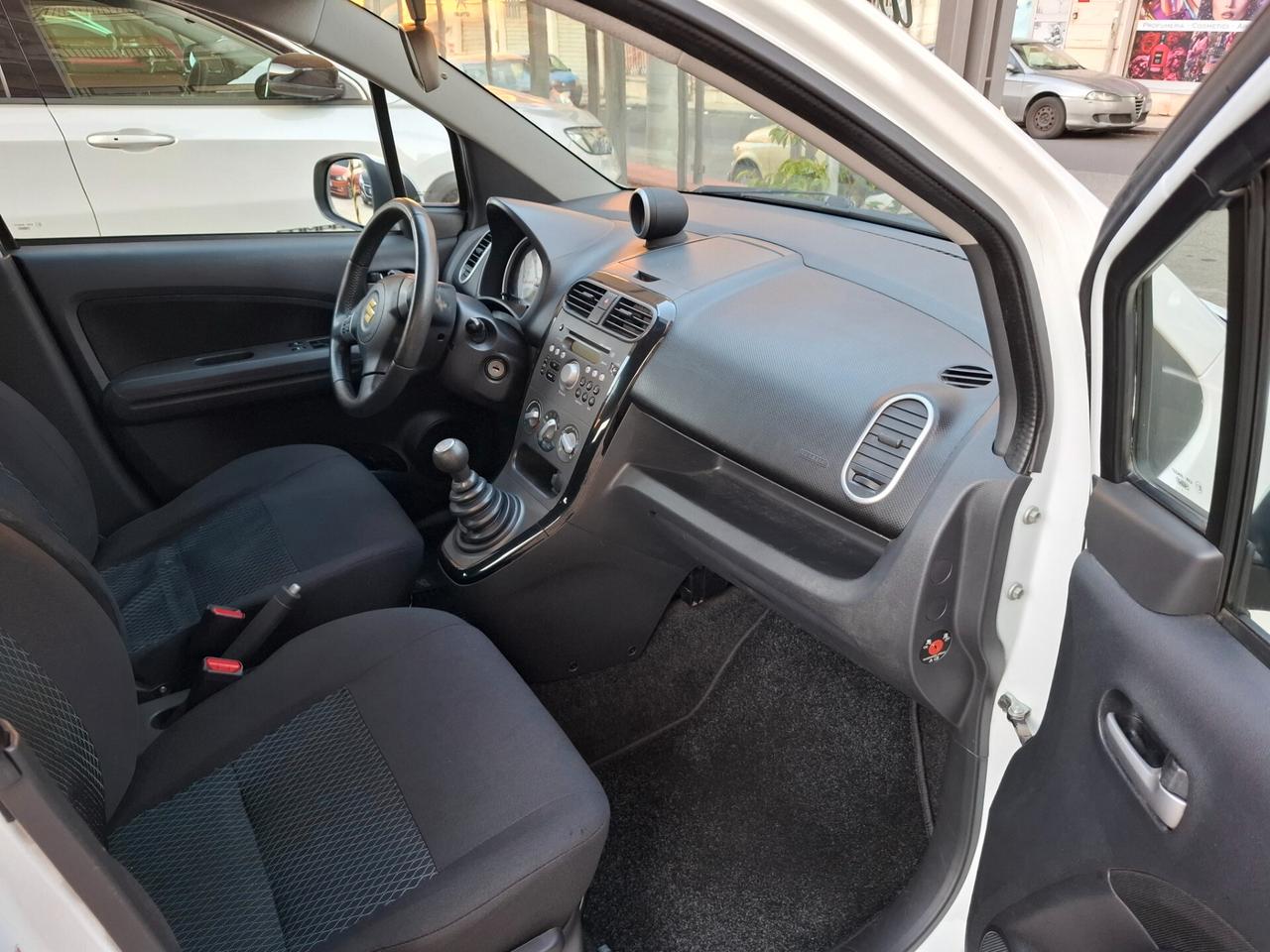 Suzuki Splash 1.0 VVT Style ABS/Clima/Radio/5Porte