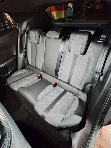 Peugeot 2008 1.2 100cv Allure + Navi + Key Less + Camera 360