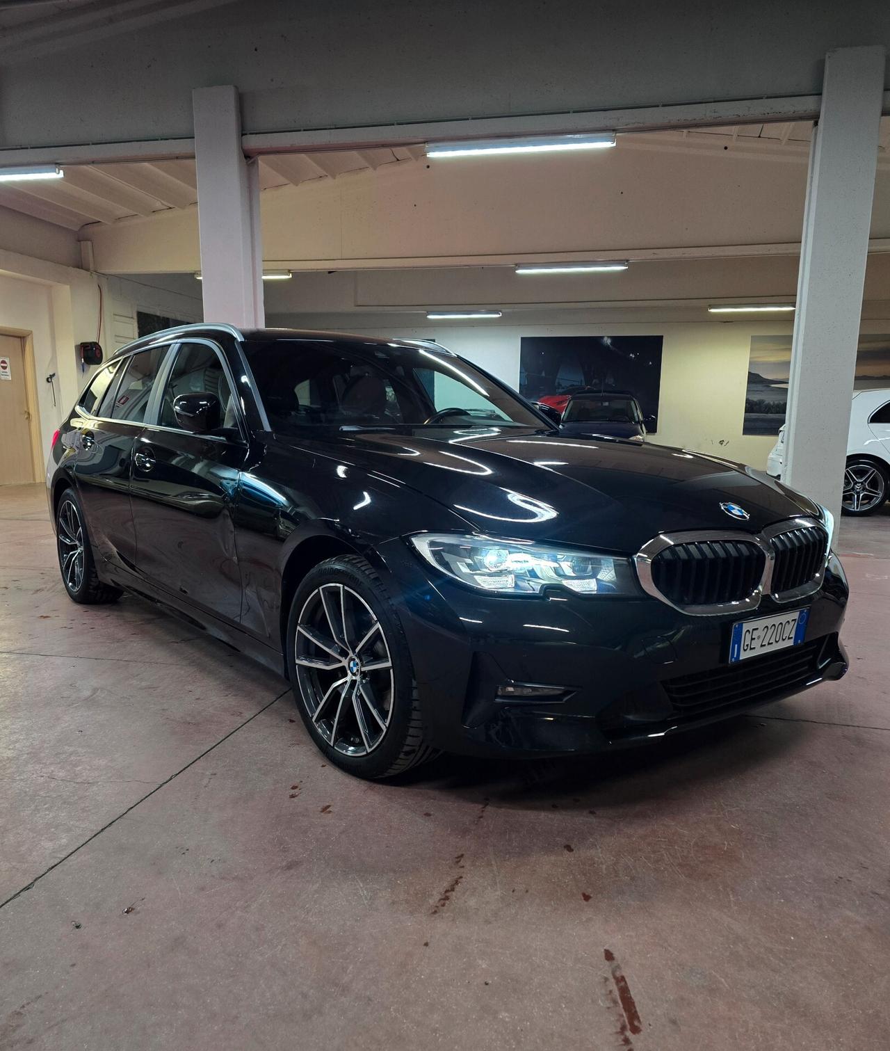 Bmw 318 318d 48V Touring Luxury