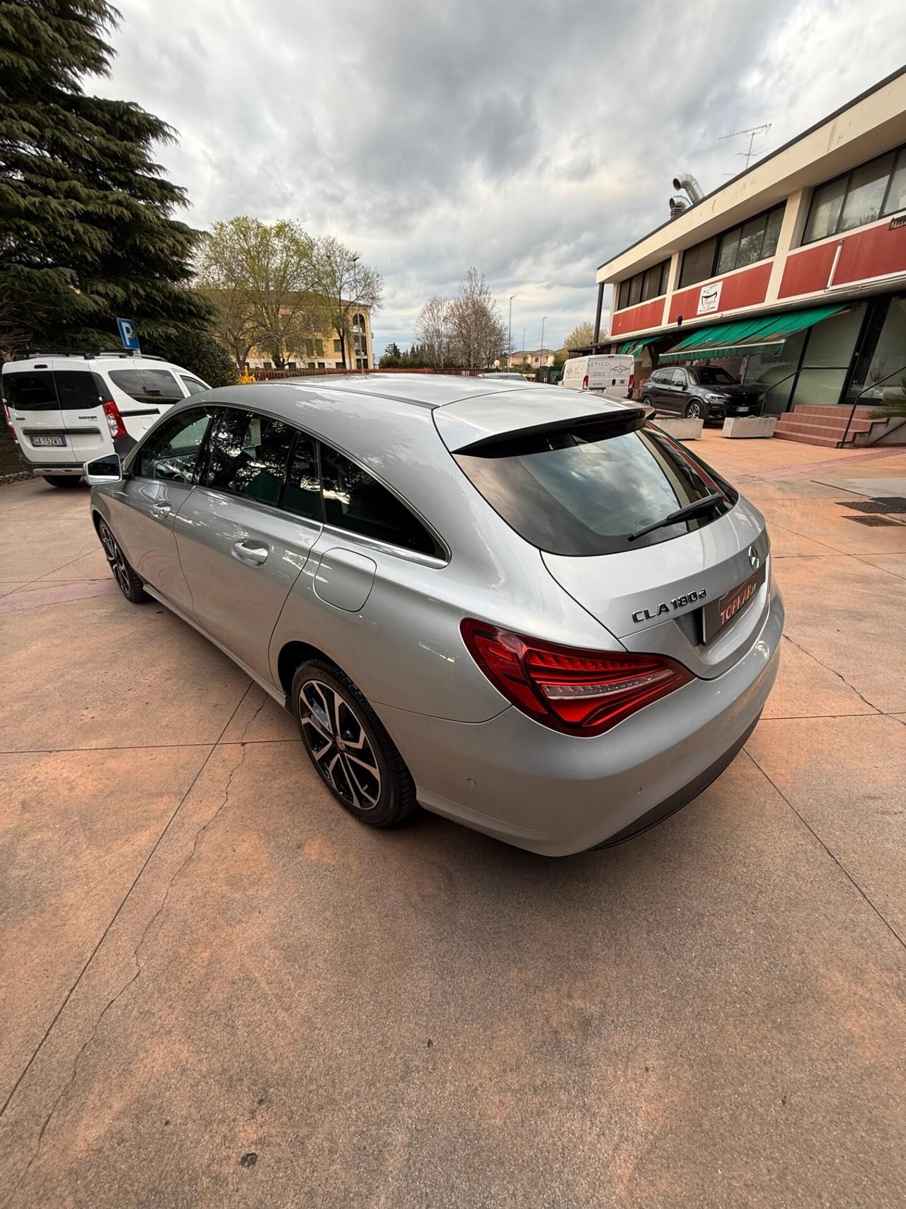 Mercedes-benz CLA 180 d S.W. Automatic Premium - Shooting Brake