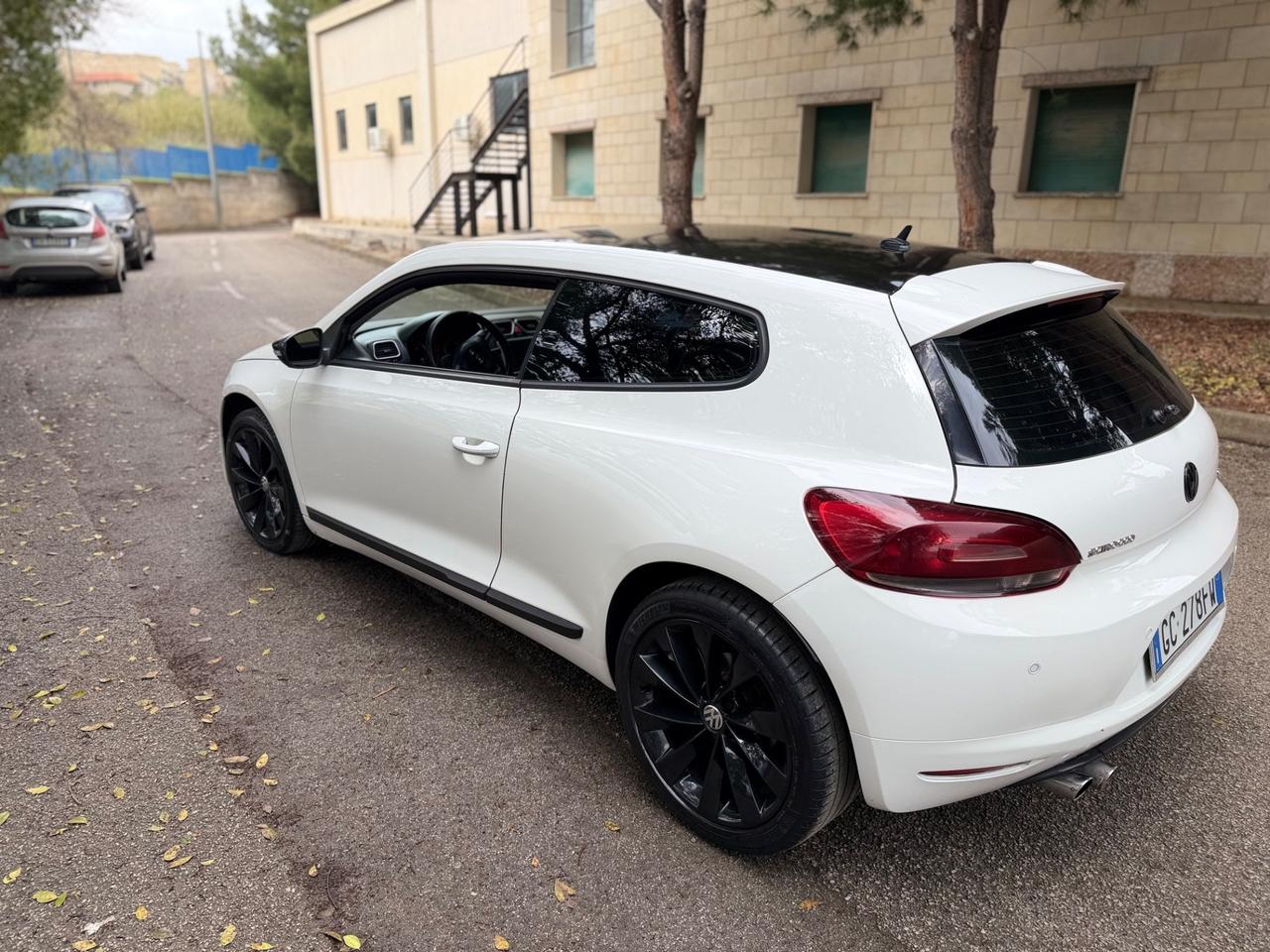 Volkswagen Scirocco 2.0 TDI 140CV DPF