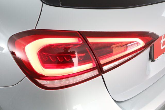 MERCEDES-BENZ A 180 A 180 d Automatic Premium