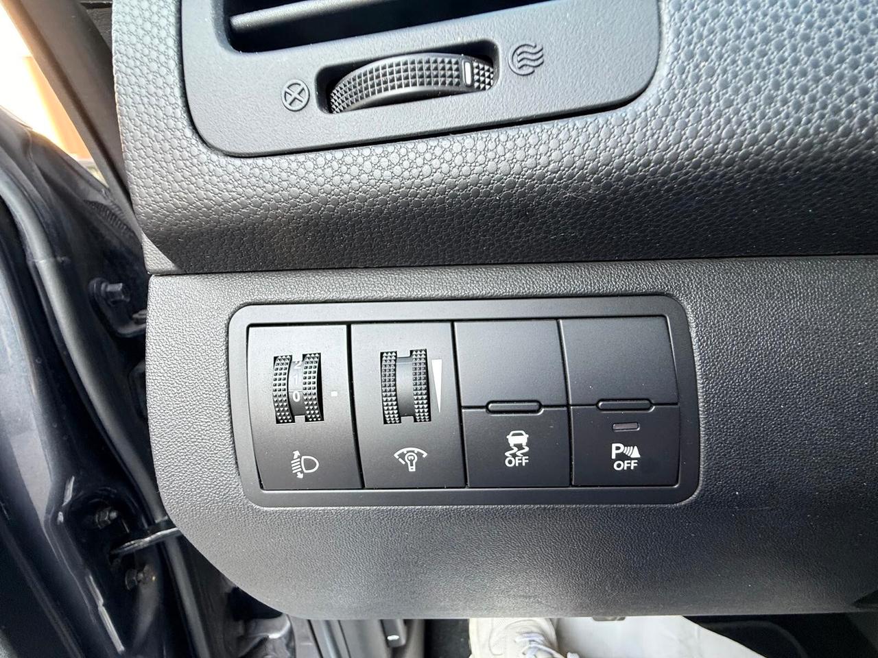 Kia Venga 1.4 CVVT Cool Move&Style ***KM 67.000!!!)