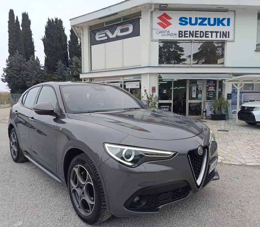 Alfa Romeo Stelvio 210 CV AT8 Q4 Ti Tua 287€ al Mese
