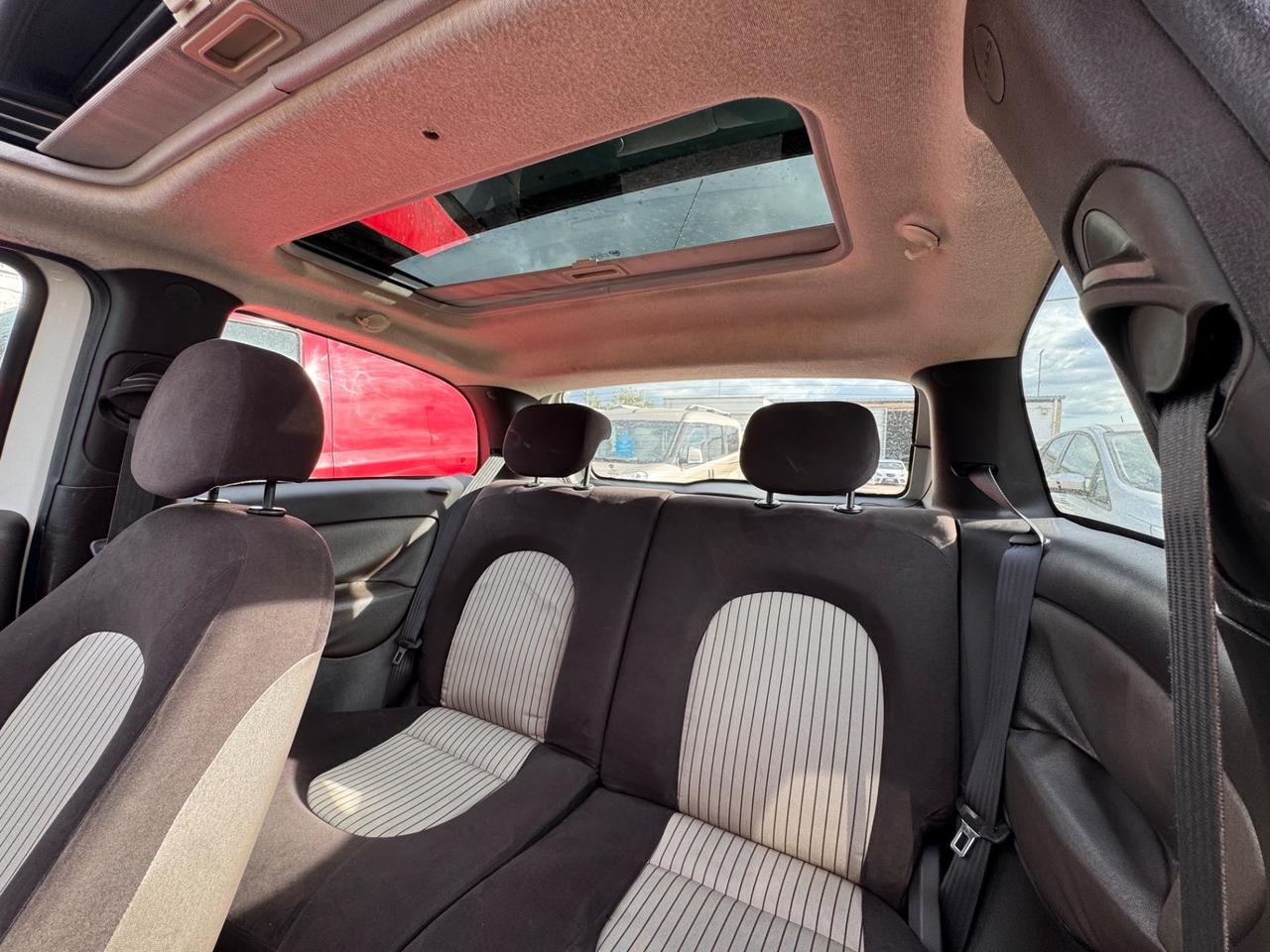 Lancia Ypsilon 1.3 MJT “TETTO APRIBILE”