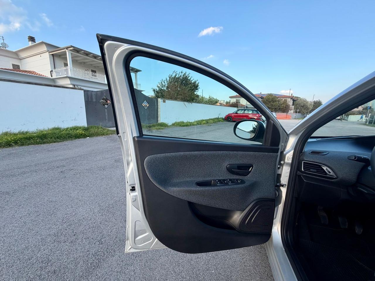 Lancia Ypsilon 1.0 FireFly MHEV EcoChic #10094