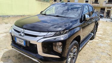 Mitsubishi L200 2.4 DI-D/ 181CV Double Cab Automatico 4x4