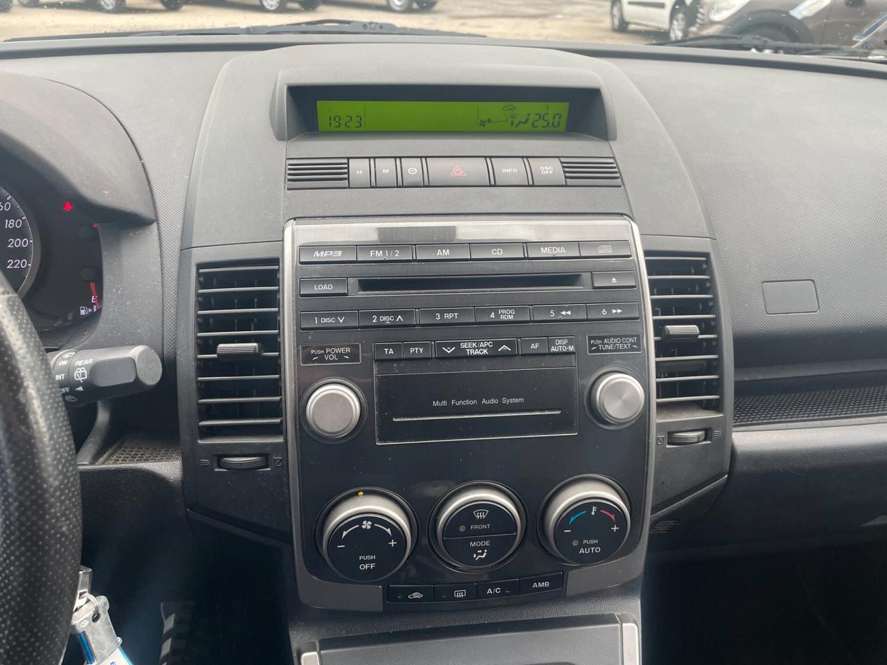 Mazda 5 Mazda5 2.0 MZ-CD 16V 110CV Extra 7 POSTI