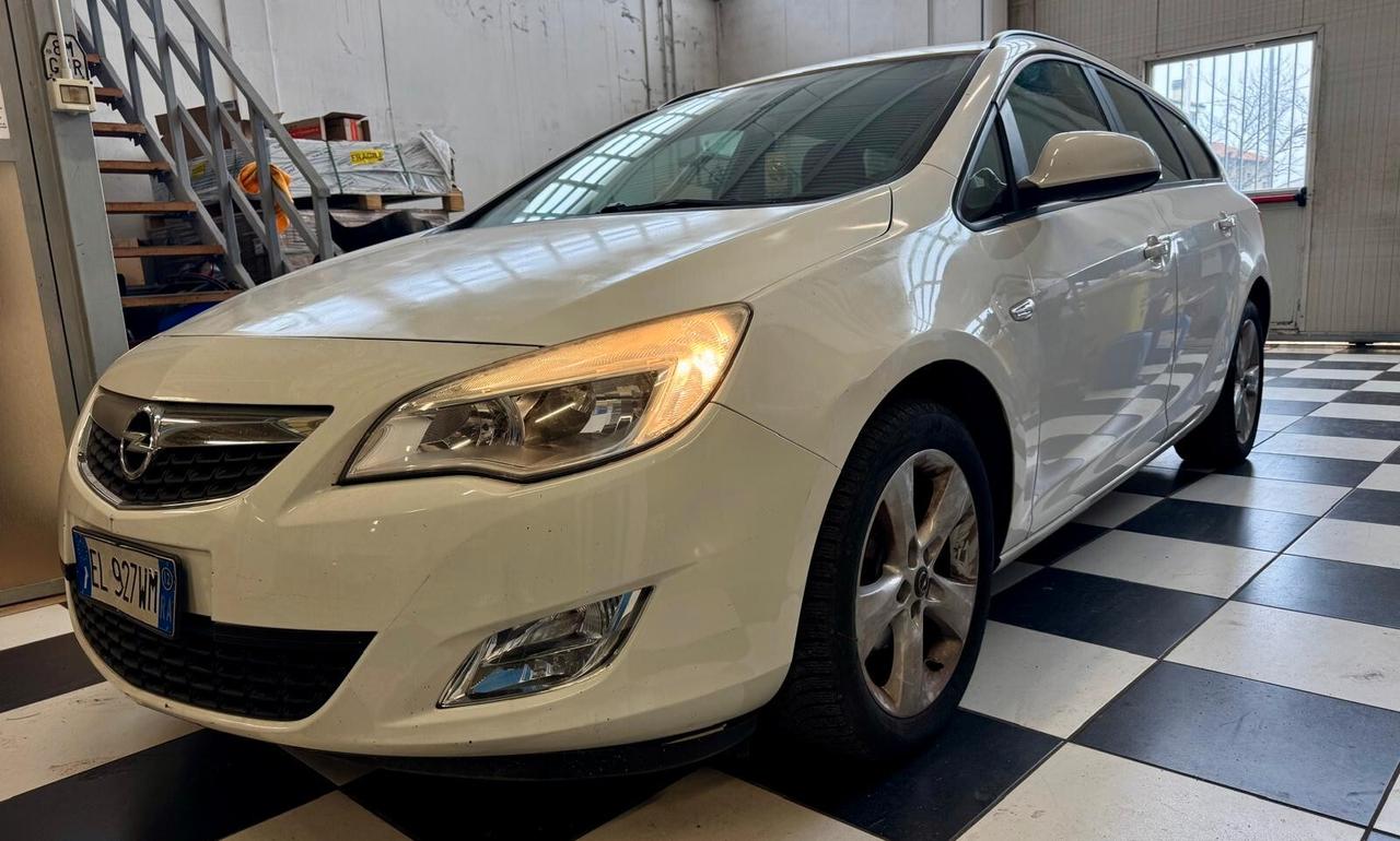 Opel Astra 1.4 Turbo 140CV Sports Tourer GPL Tech Elective