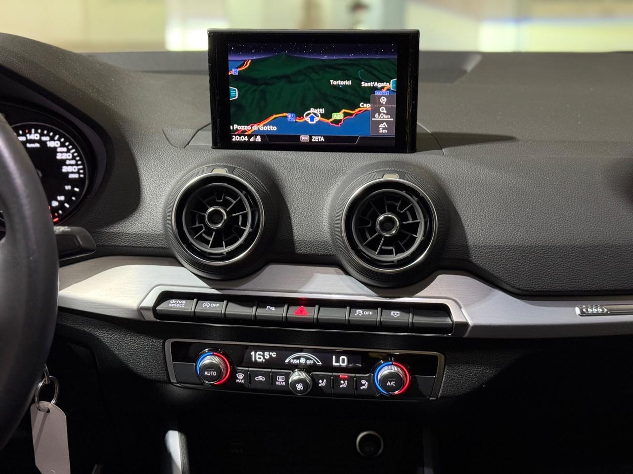 Audi Q2 35 TFSI 1.5 150 CV S-LINE Identity Black