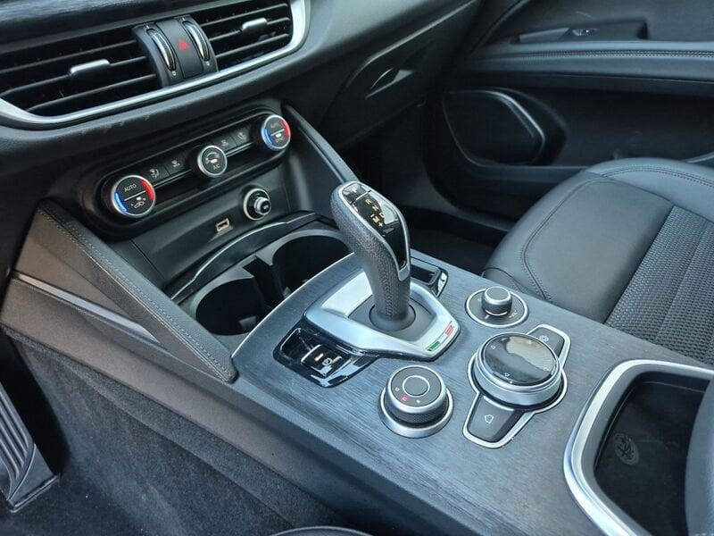 Alfa Romeo Stelvio 2.2 Turbodiesel 190 CV AT8 Q4 Super