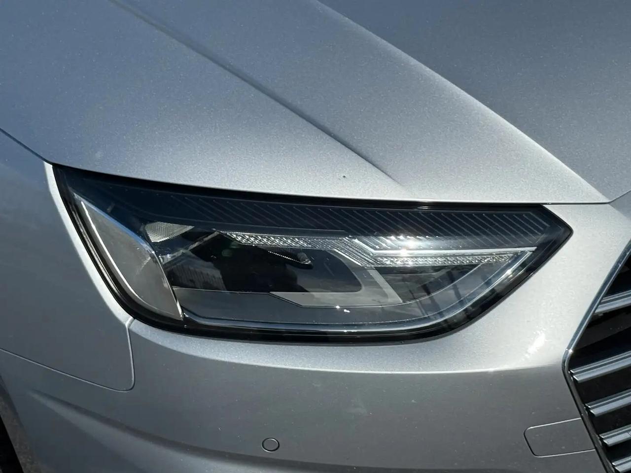 Audi A4 Avant 30 TDI/136 CV Business Advanced