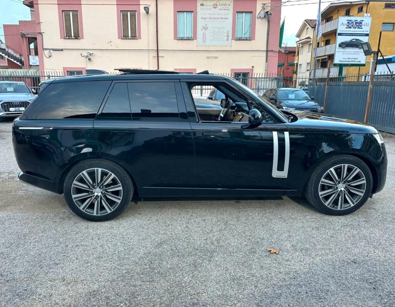 LAND ROVER RANGE ROVER AUTOBIOGRAPHY P530 4.4 V8 STRAFULL