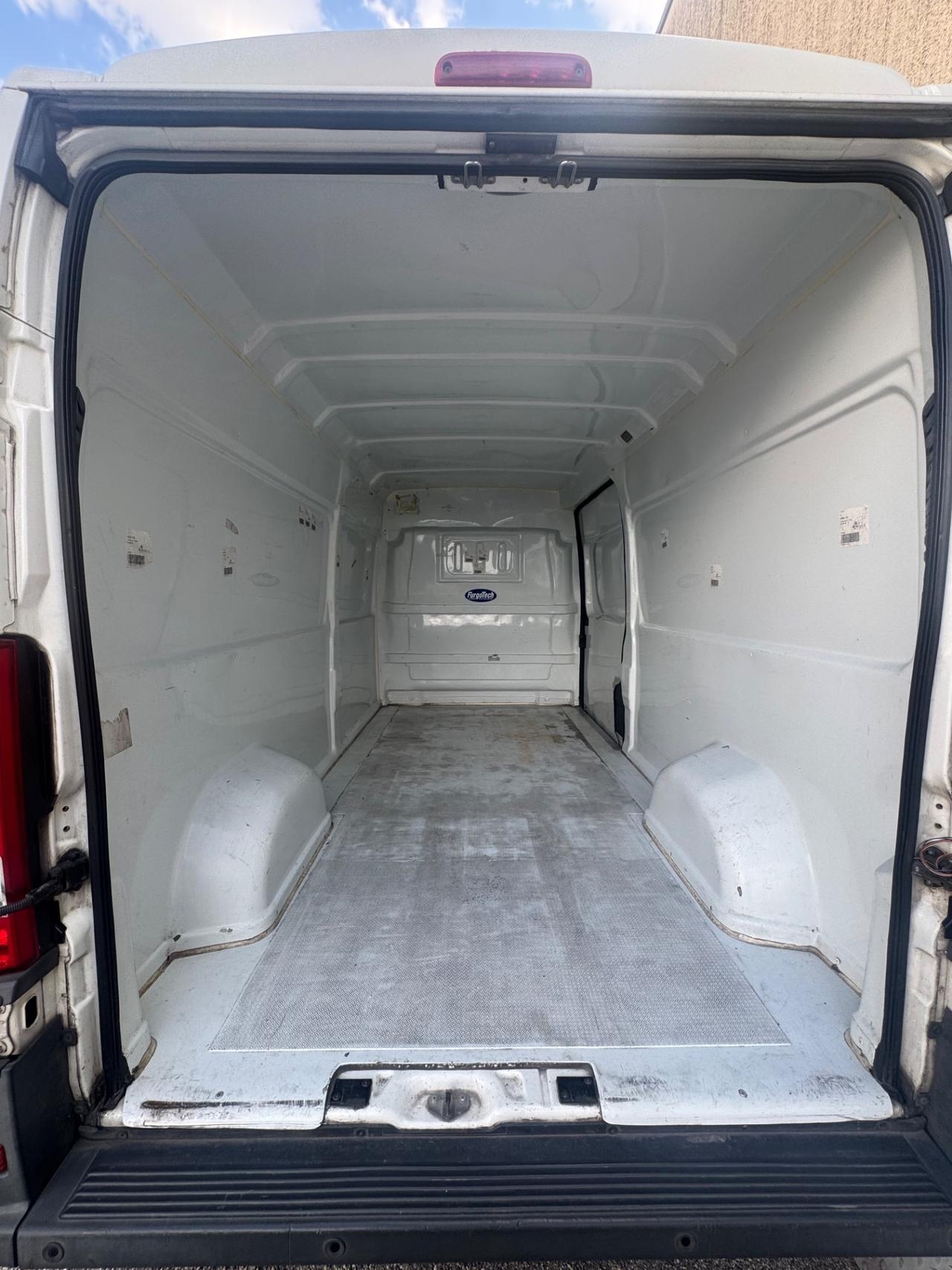 Peugeot Boxer 2.2 Diesel 150cv