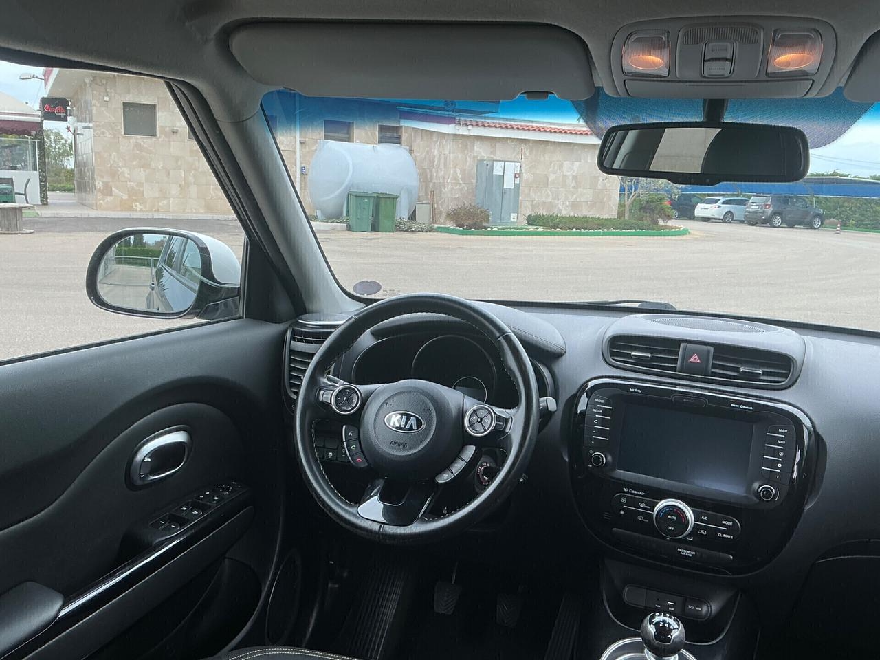 KIA SOUL 1.6 CRDI 136 Cv STRAFULL BI-COLOR 10/2016