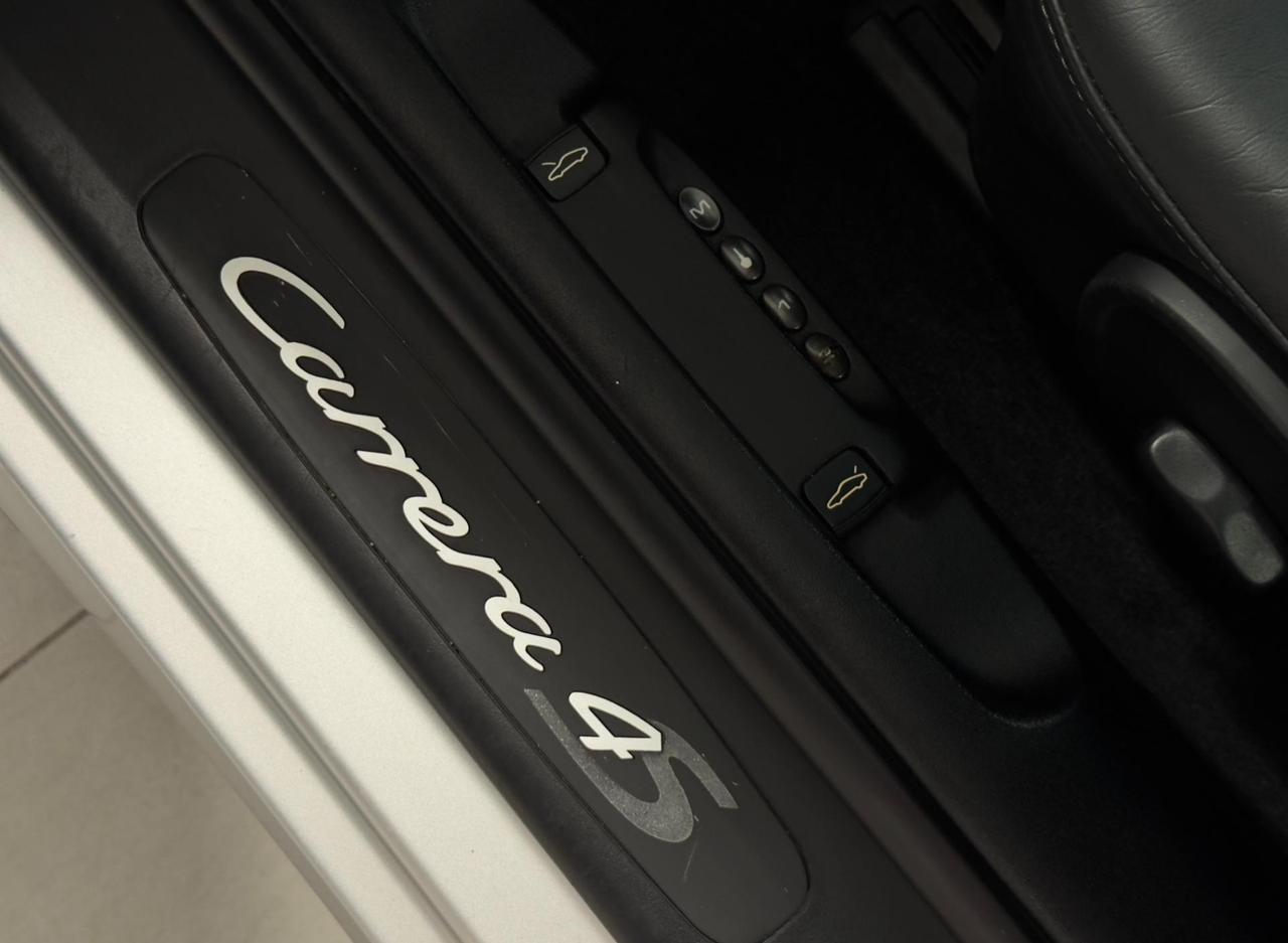 Porsche 911 Coupe 3.6 Carrera 4S