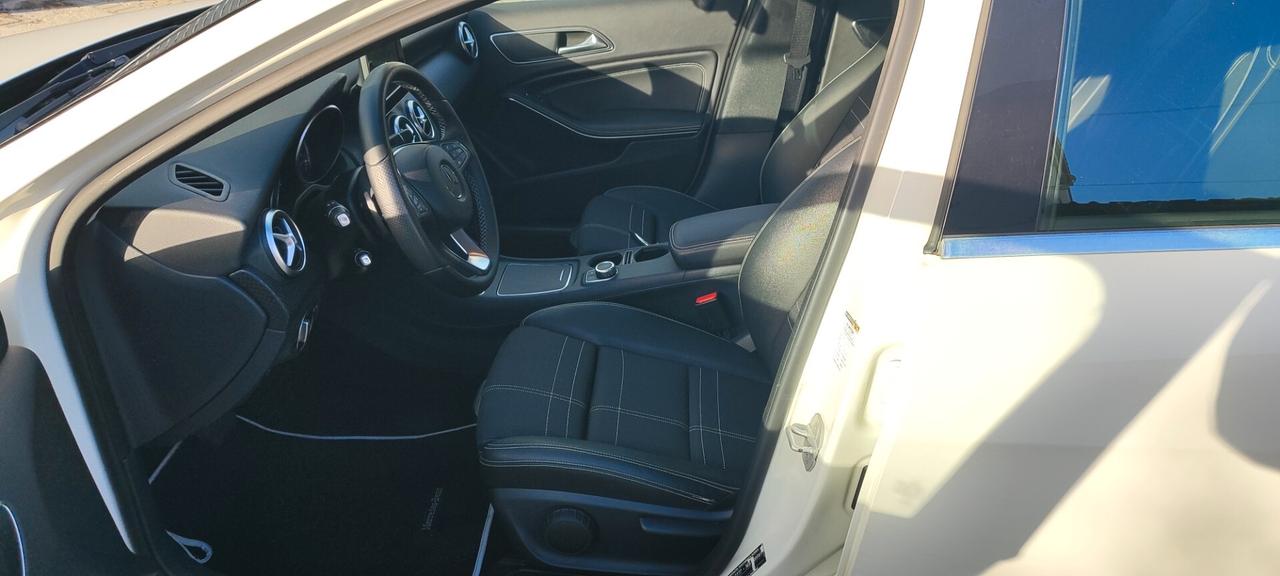 Mercedes-benz A 200 d Automatic Premium