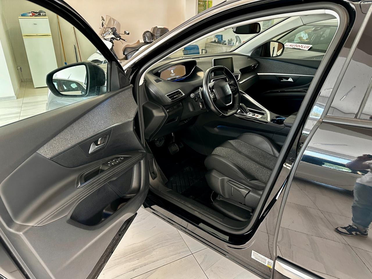 Peugeot 3008 BlueHDi 120 cv Allure