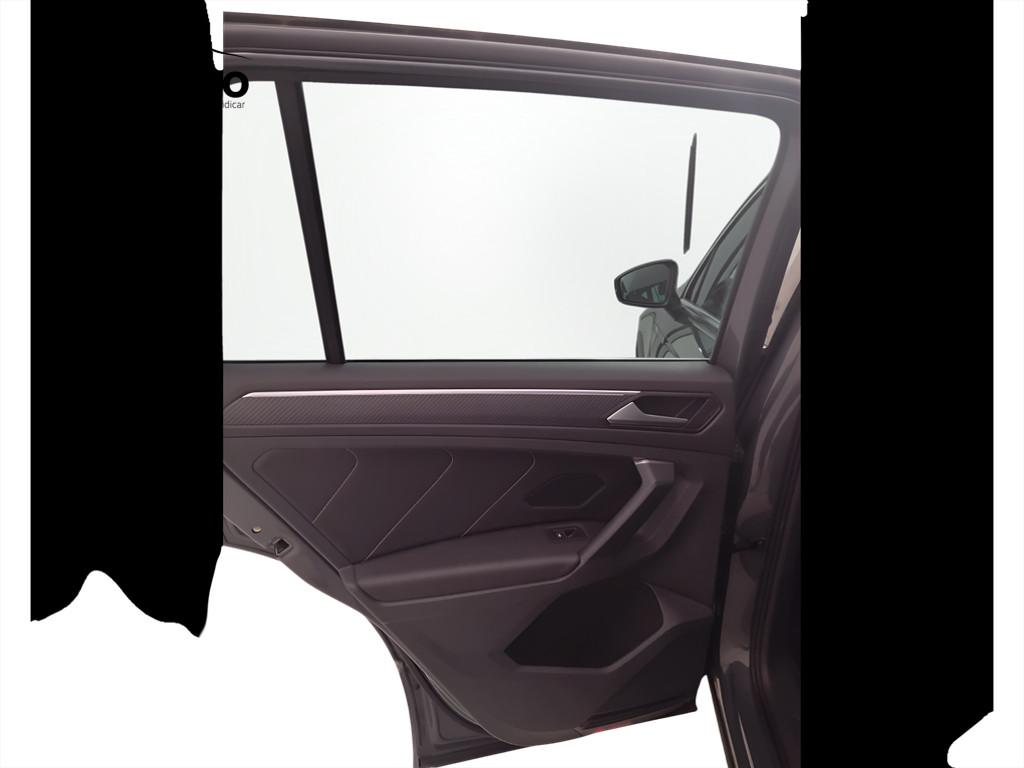 VOLKSWAGEN Tiguan II 2021 - Tiguan 2.0 tdi R-Line 150cv dsg