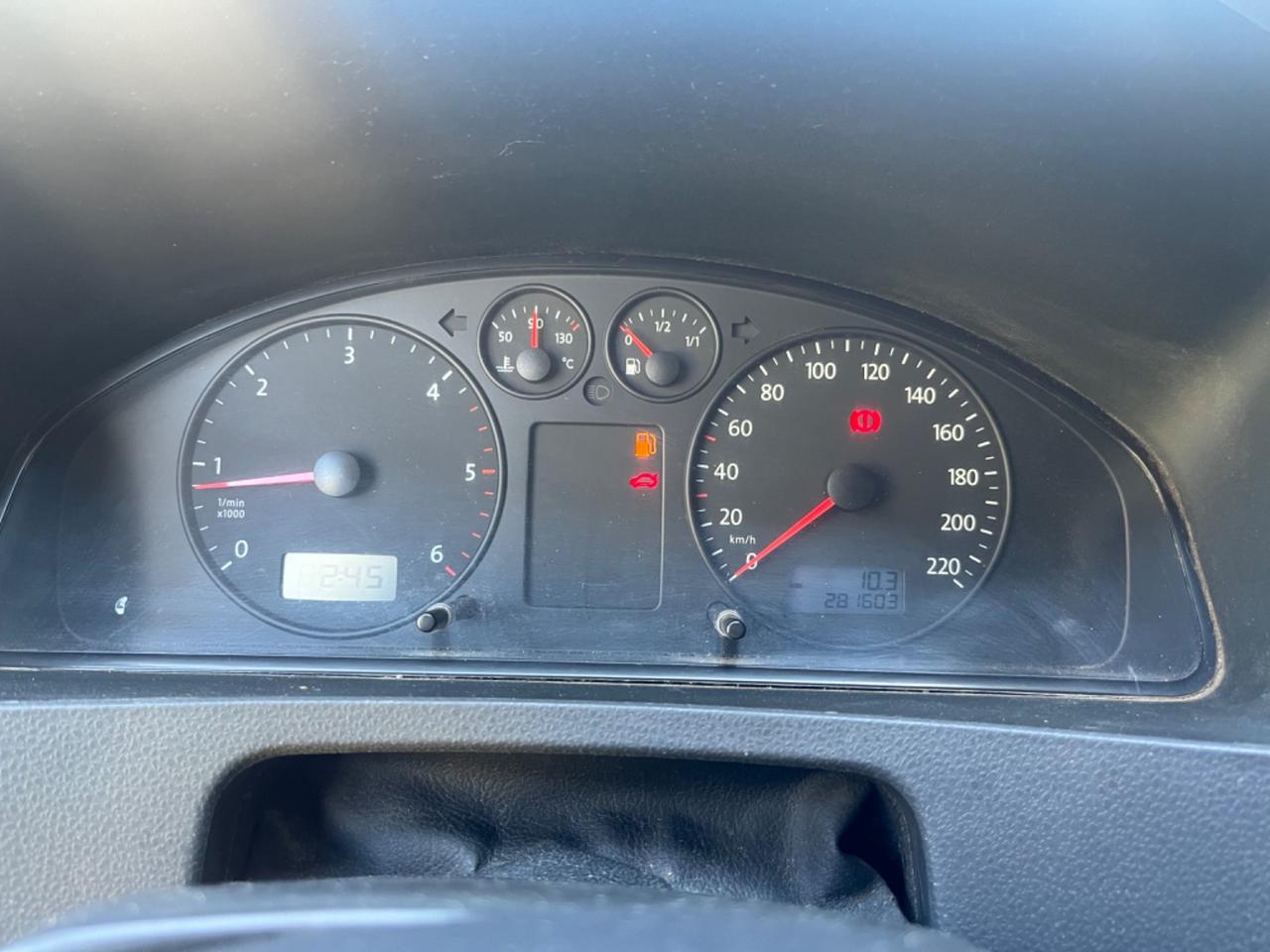 Volkswagen transporter 2.5 130 2008