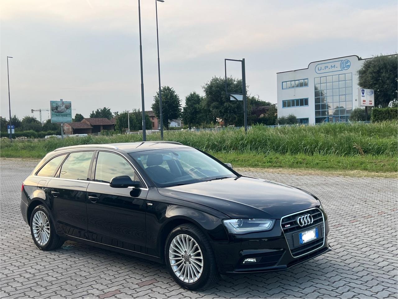 Audi A4 S-Line 2.0 TDI 120 Cv