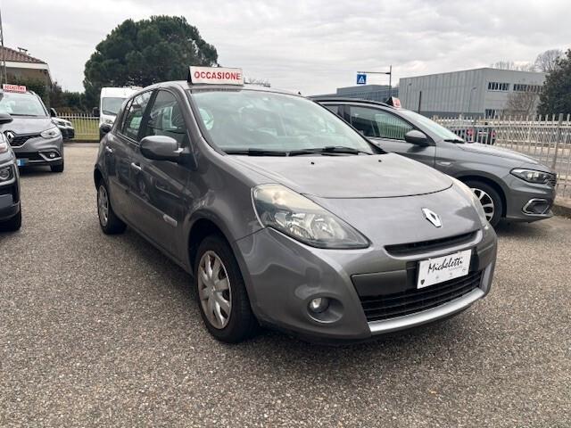 Renault Clio 1.2 16V 5 porte Dynamique