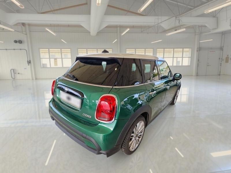 MINI COOPER CLASSIC 5 PORTE BERLINA