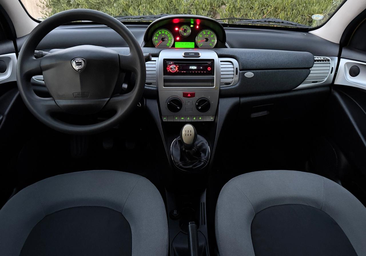 Lancia Ypsilon 1.3 MJT 75 CV Elle