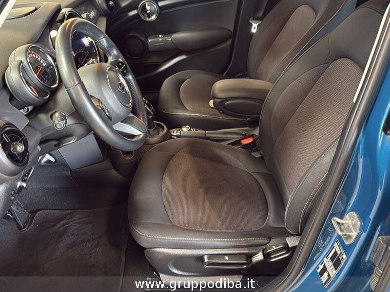 MINI Mini 5 porte Mini F55 2021 5p Mini 5p 1.5 One Camden 102cv auto