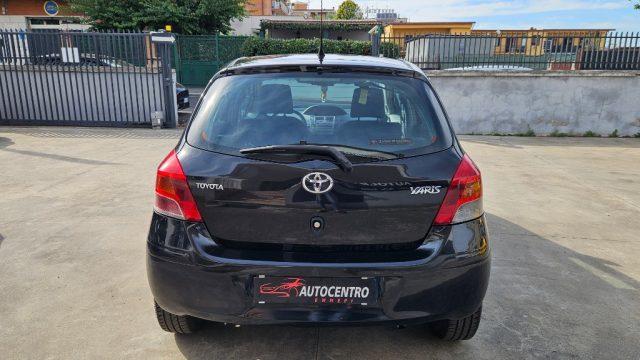 TOYOTA Yaris 1.0 5 porte Sol