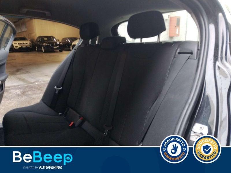 BMW Serie 1 118D ADVANTAGE 5P AUTO