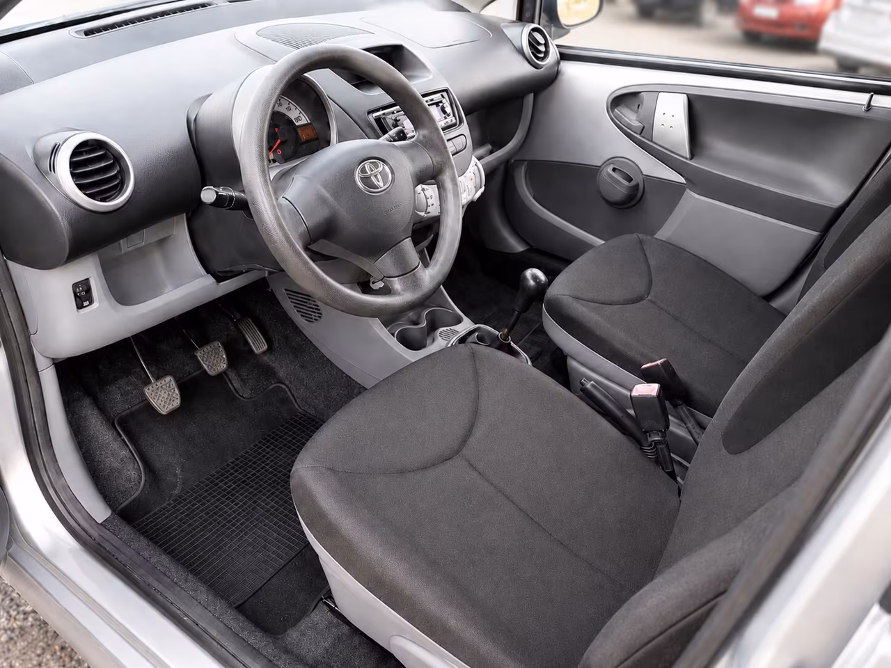 Toyota Aygo 1.0 12V VVT-i 5 porte Sol