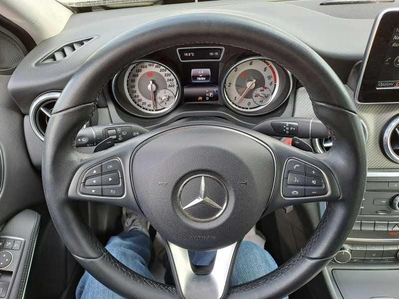 Mercedes-Benz GLA 200 d Business auto