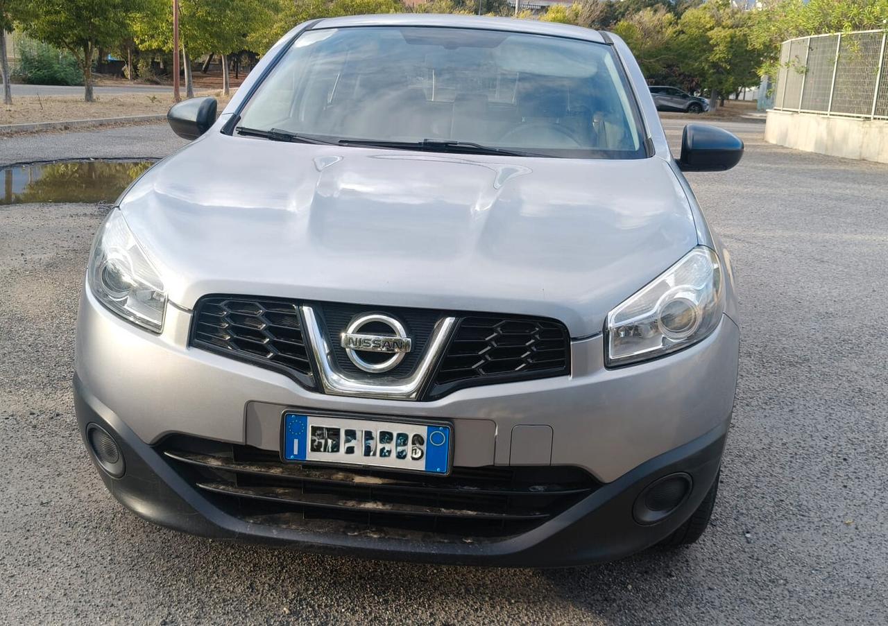 Nissan Qashqai 1.5 dCi con gancio traino