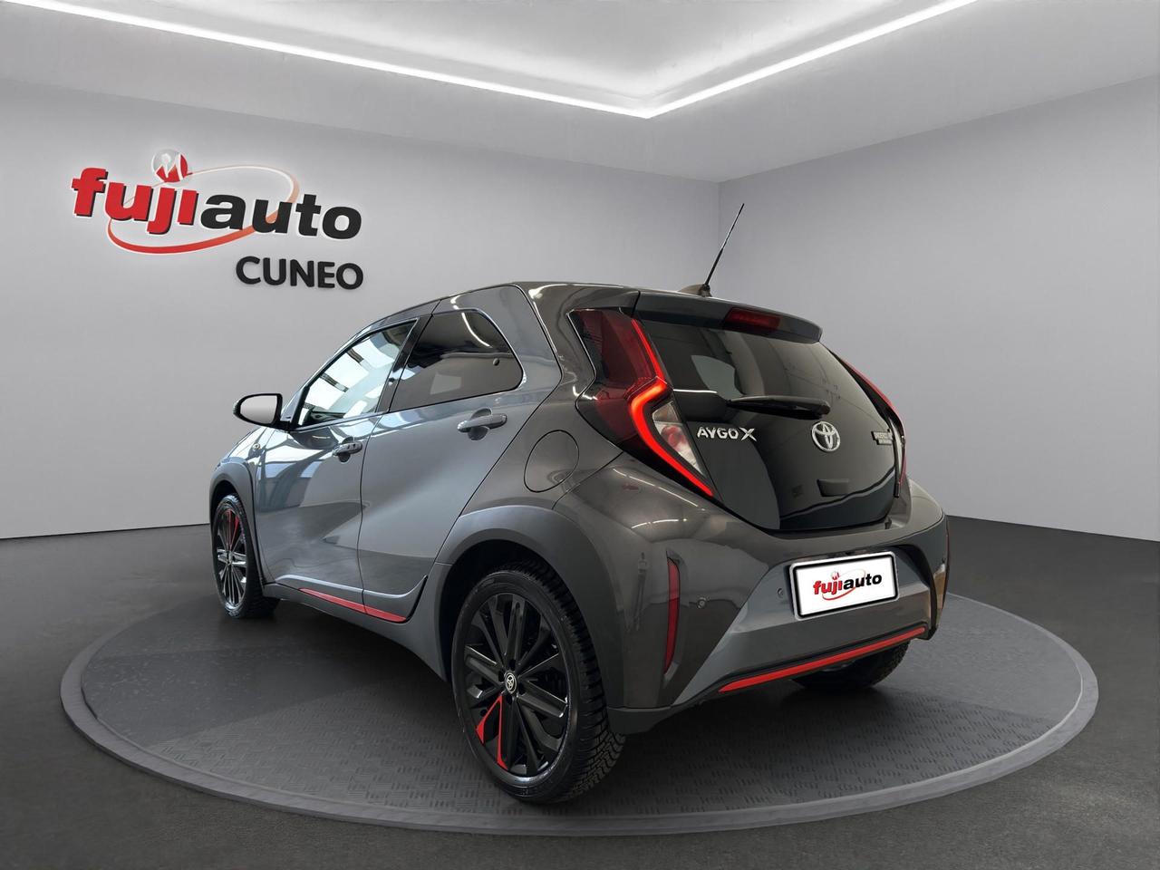 Toyota Aygo X 1.0 Undercover 72cv