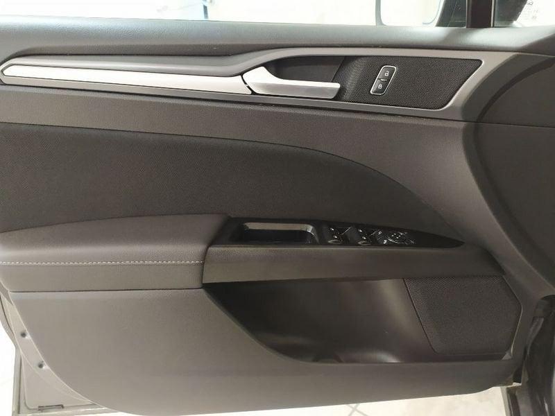 Ford Mondeo SW 2.0 tdci Titanium Business s&s 150cv