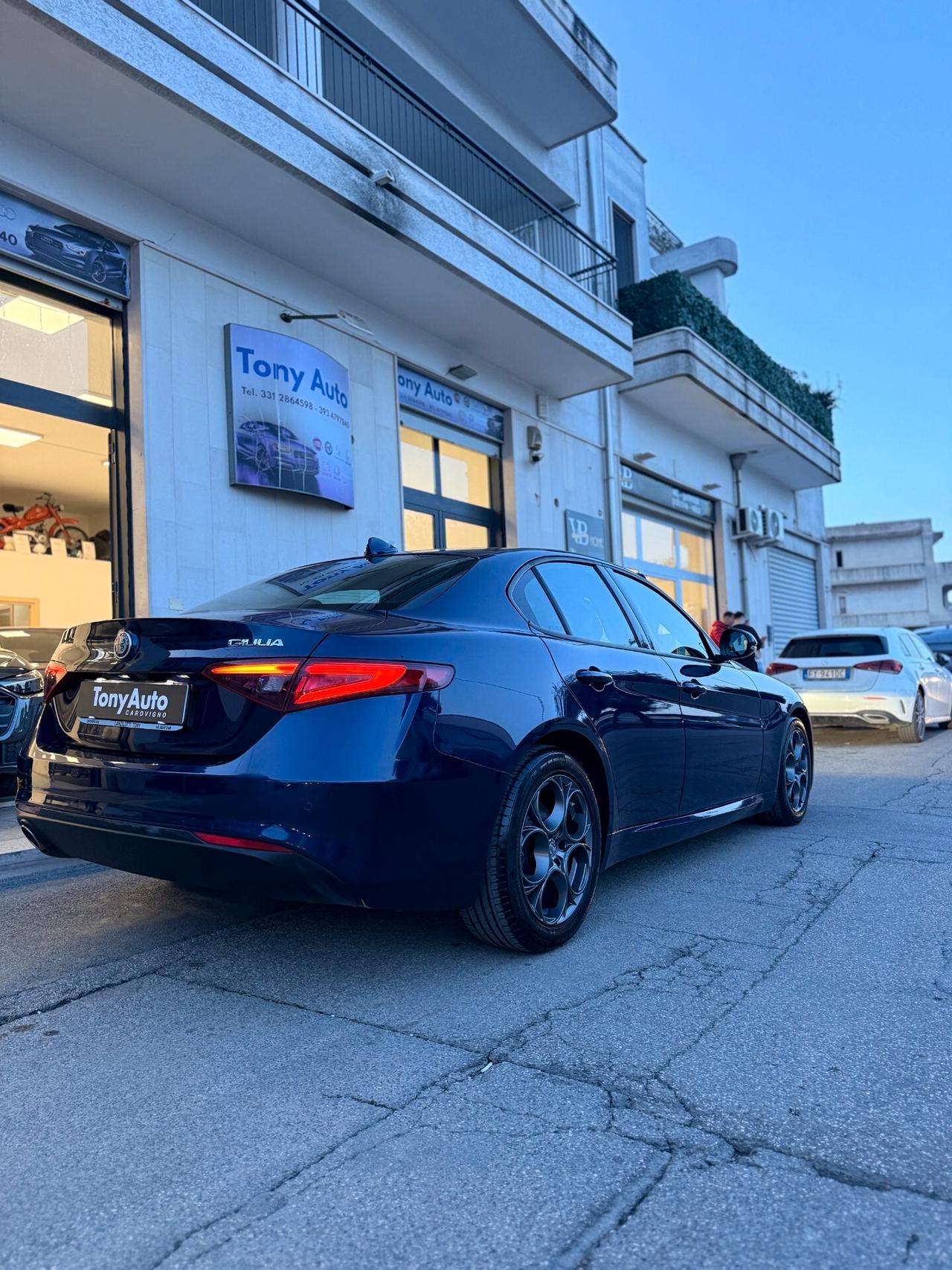 Alfa Romeo Giulia 2.2 Turbodiesel 136 CV AT8 Business NAVI,TELECAMERA,FARI FULL LED,BLUETOOTH,ANDROID AUTO